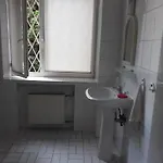Macedonia * Varšava