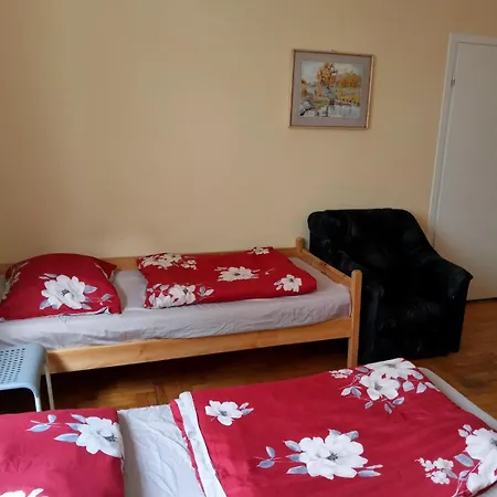 Macedonia Warsaw